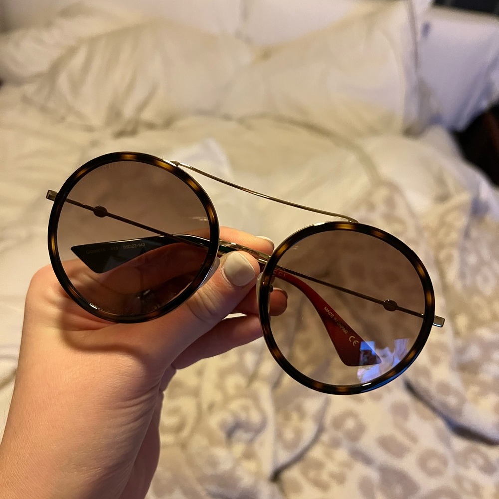 Like new Gucci authentic sunglasses